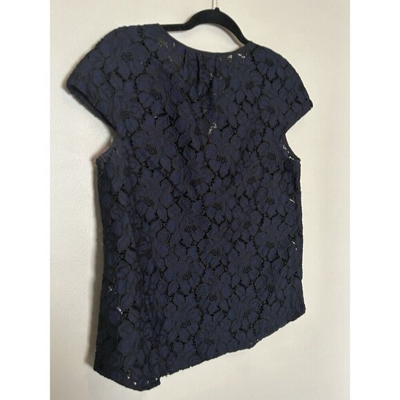 J. Crew Flower Lace Cap Sleeve Blouse Top SZ 10 Navy Key Hole Pullover Preppy - Picture 6 of 9
